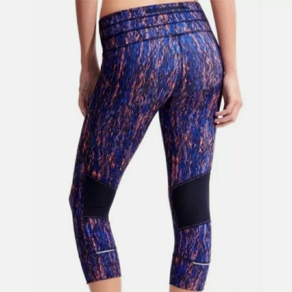 Athleta Sz S Reptile Relay Capri Leggings 212405 - Picture 10 of 14